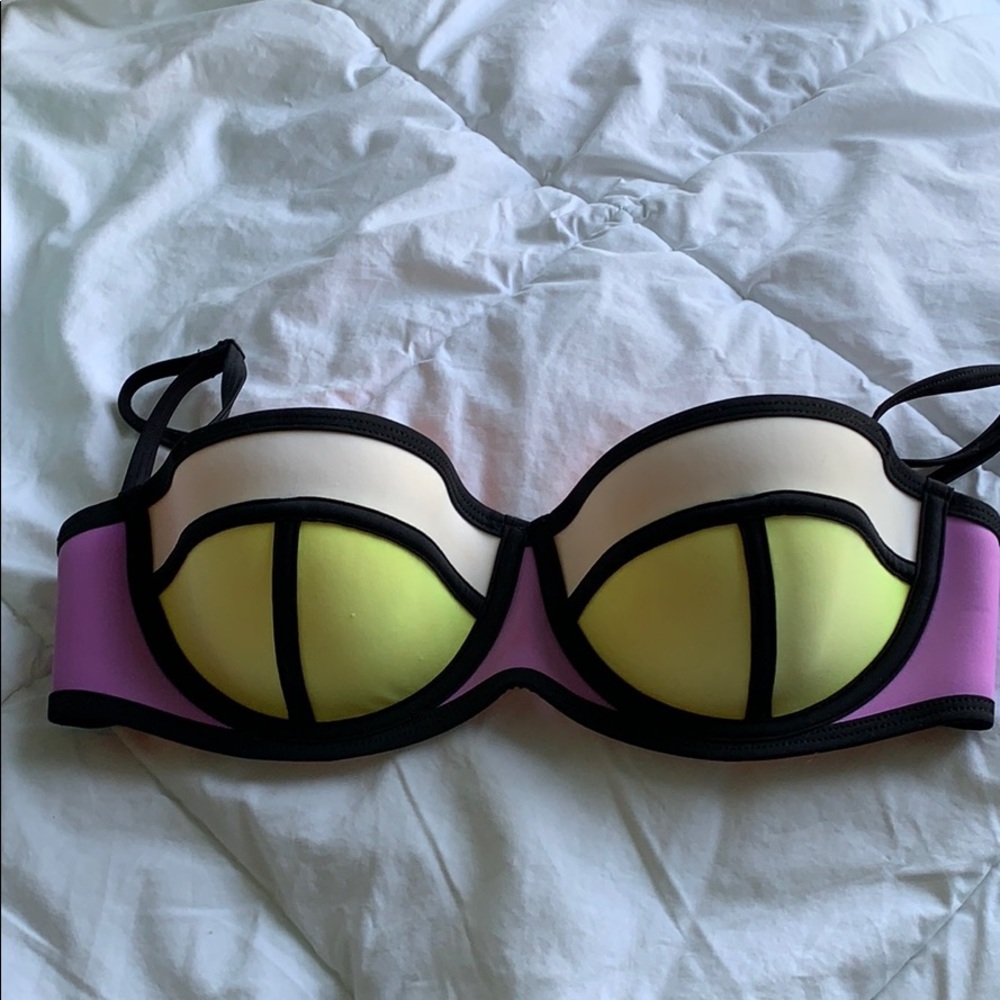 triangl bathing suit!